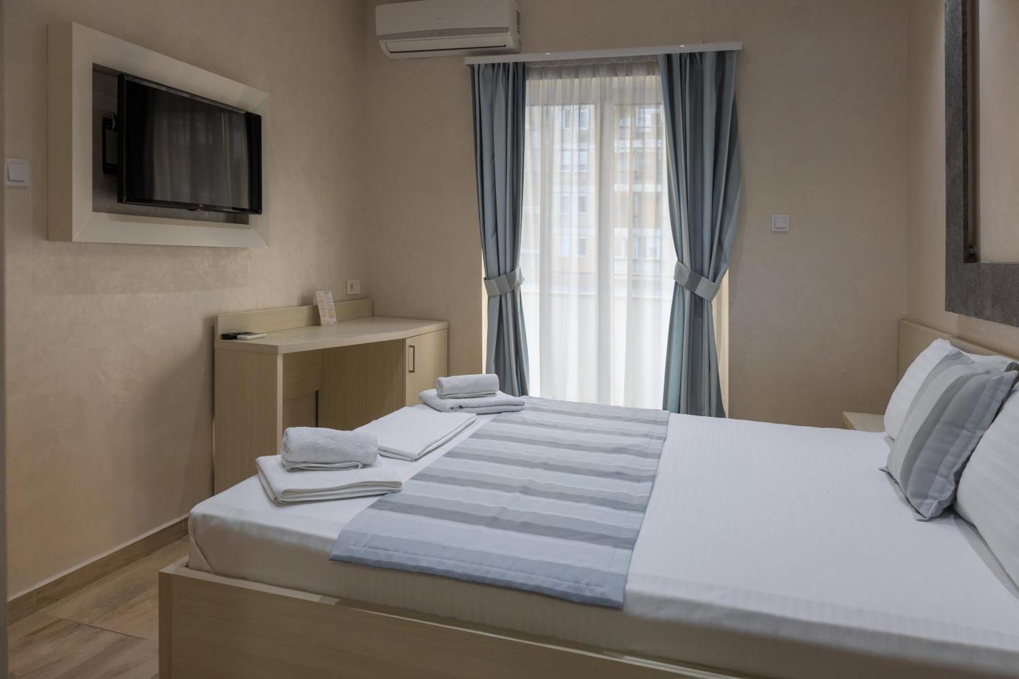 Hotel Maksim Herceg Novi Buitenkant foto