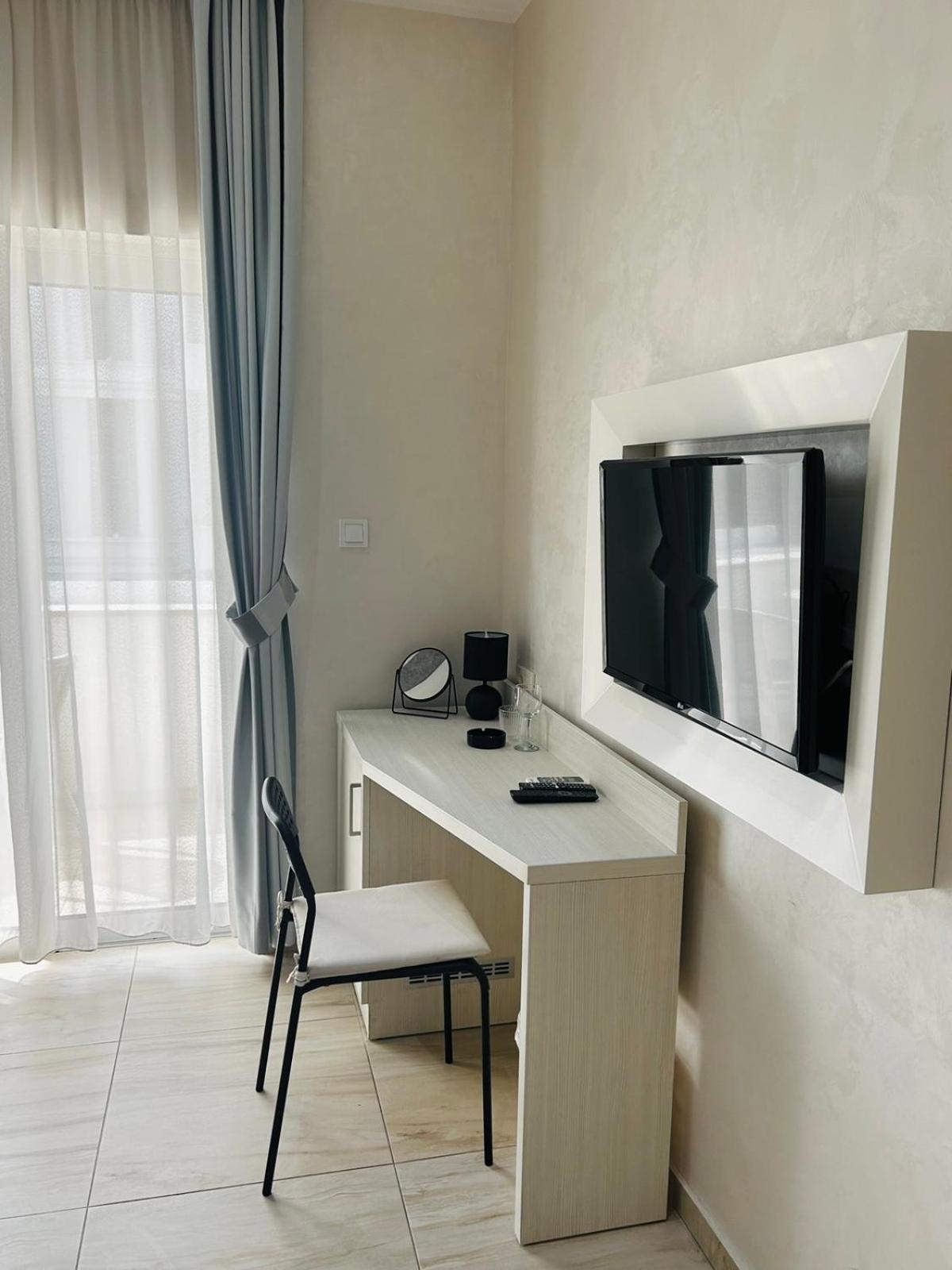 Hotel Maksim Herceg Novi Buitenkant foto